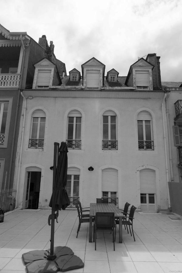 Residence Le XV Bagnères-de-Bigorre Eksteriør billede
